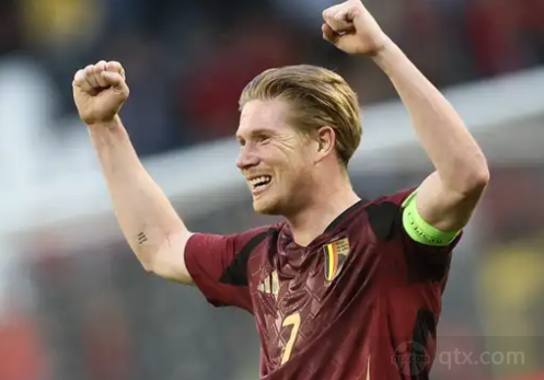 里程碑，青岛西海岸球员宋浩宇俱乐部生涯出战100场比赛